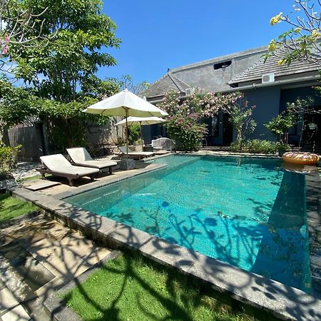 Ashana Hotel Uluwatu Extérieur photo