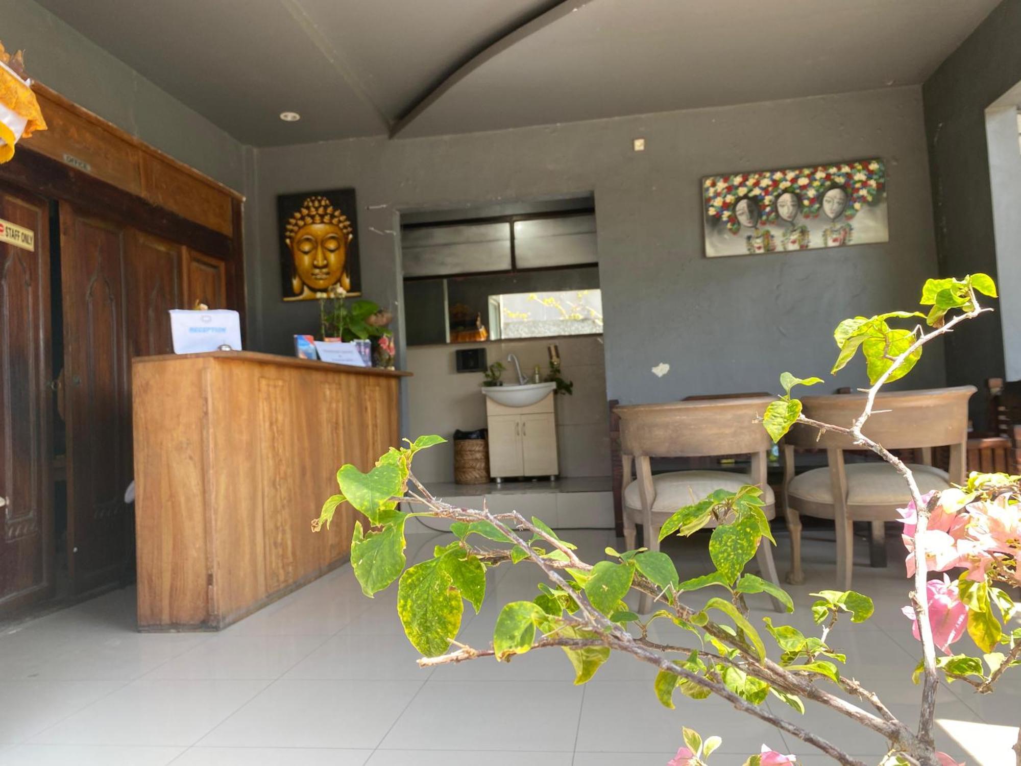 Ashana Hotel Uluwatu Extérieur photo