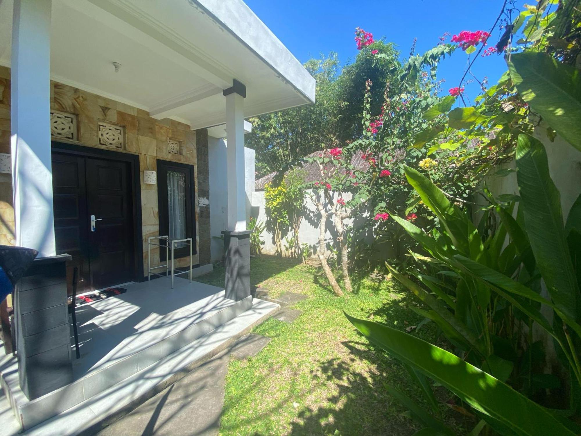 Ashana Hotel Uluwatu Extérieur photo